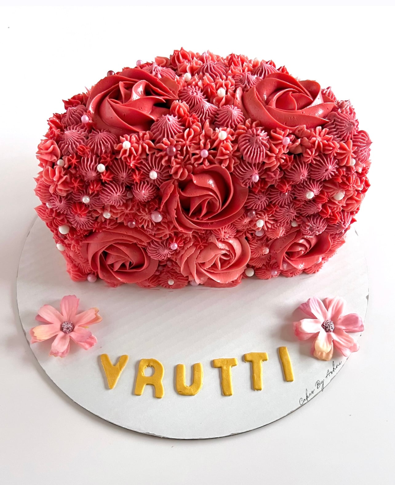 vruti bday cake - custom eggless birthday cake by Cakes by Ashni