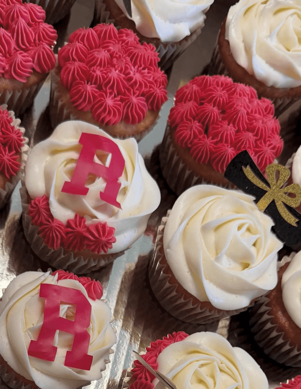 rutgers graduation cupcakes - custom eggless graduation cake by Cakes by Ashni